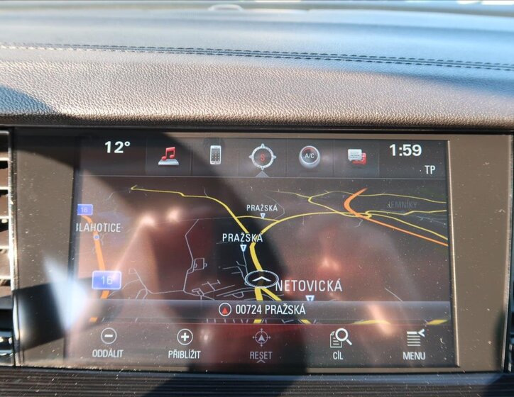 Opel Insignia Kombi 2,0 l 125 kw