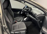 Toyota Yaris 9
