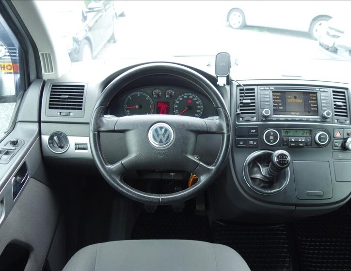 Volkswagen Multivan Kombi 2,5 l 128 kw