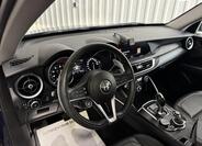 Alfa Romeo Stelvio 16