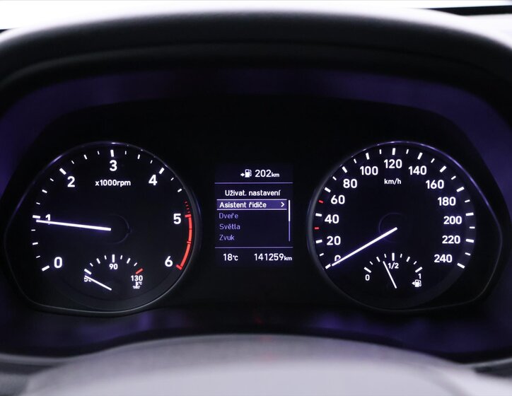 Hyundai i30 Liftback 1,6 l 100 kw