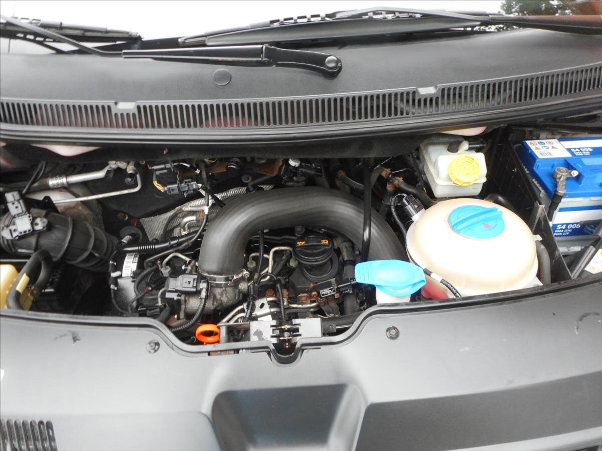 Volkswagen Transporter Valník 2,0 l 75 kw