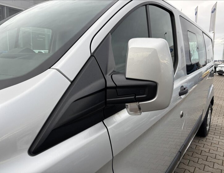 Ford Transit Custom 10