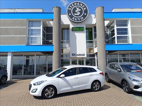 Hyundai i30 Kombi 1,6 l 81 kw
