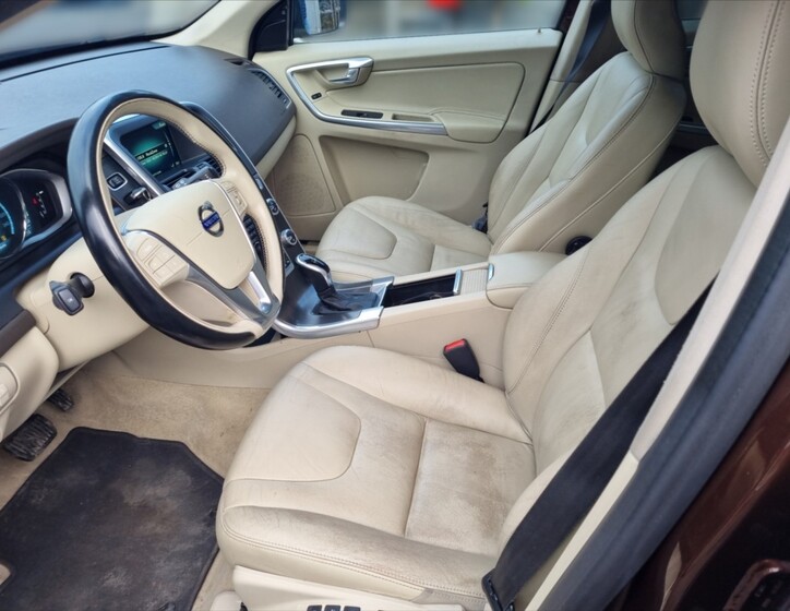 Volvo XC60 6