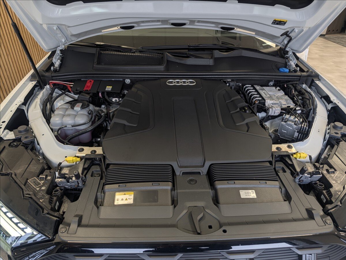 Audi Q7 Kombi 3,0 l 210 kw