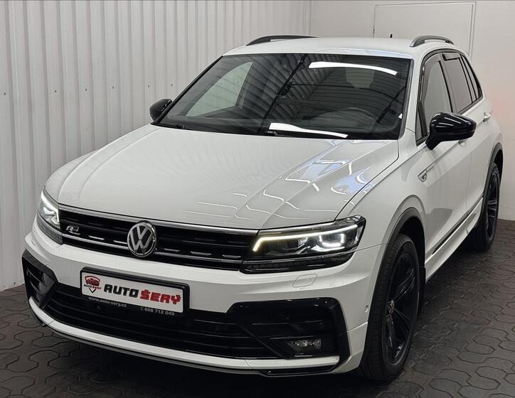 Volkswagen Tiguan 1