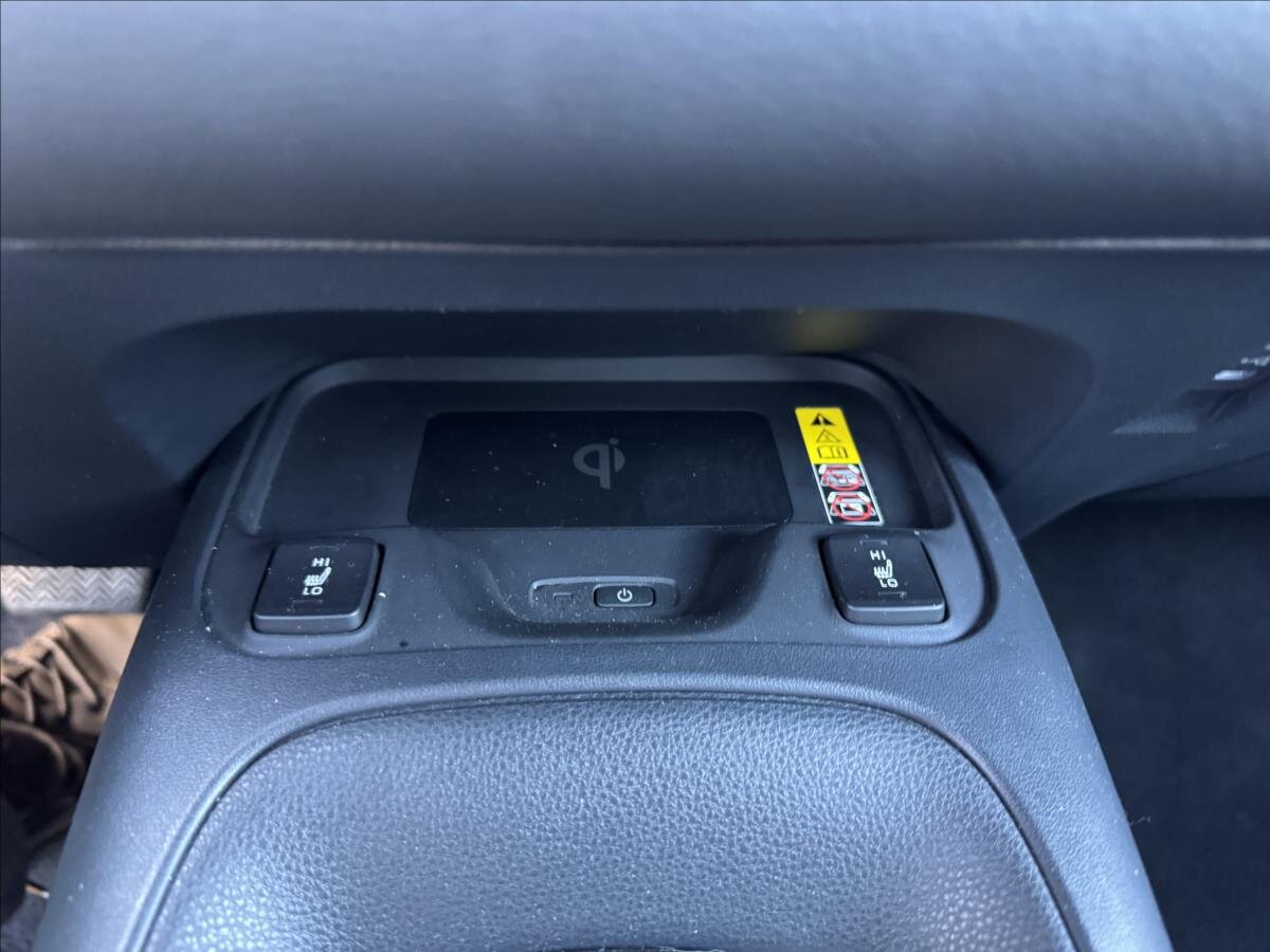 Toyota Corolla Sedan 1,5 l 92 kw