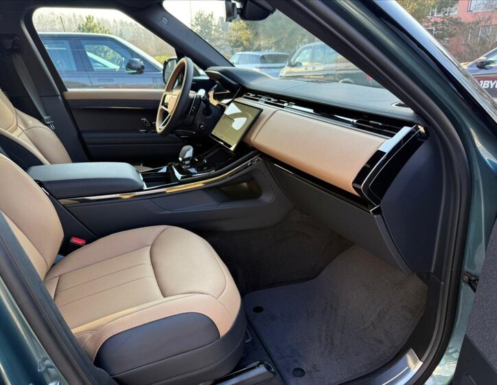 Land Rover Range Rover Sport SUV / Terénní 3,0 l 183 kw