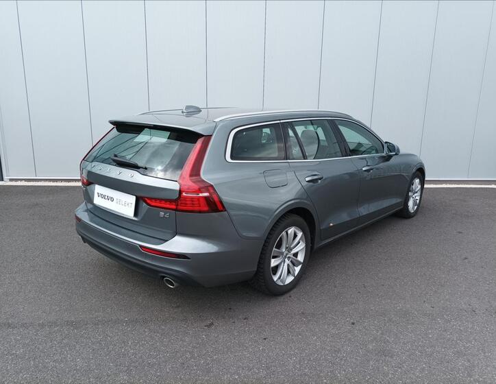 Volvo V60 5