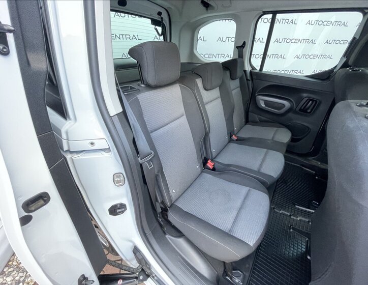 Toyota ProAce City Verso MPV 1,2 l 81 kw