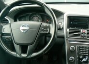 Volvo XC60 SUV 2,4 l 120 kw