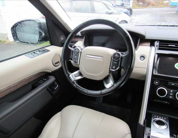 Land Rover Discovery 13