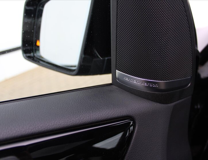 Mercedes-Benz GLE SUV 4,7 l 335 kw