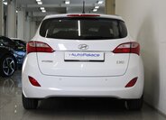 Hyundai i30 Kombi 1,6 l 99 kw