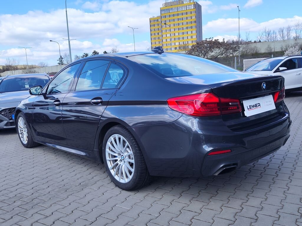 BMW Řada 5 Sedan / Limuzína 3,0 l 250 kw