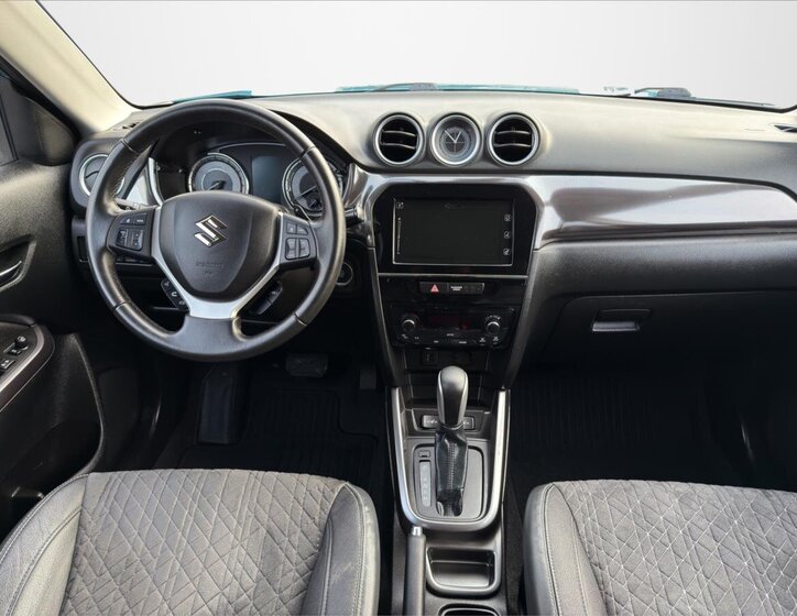 Suzuki Vitara 9