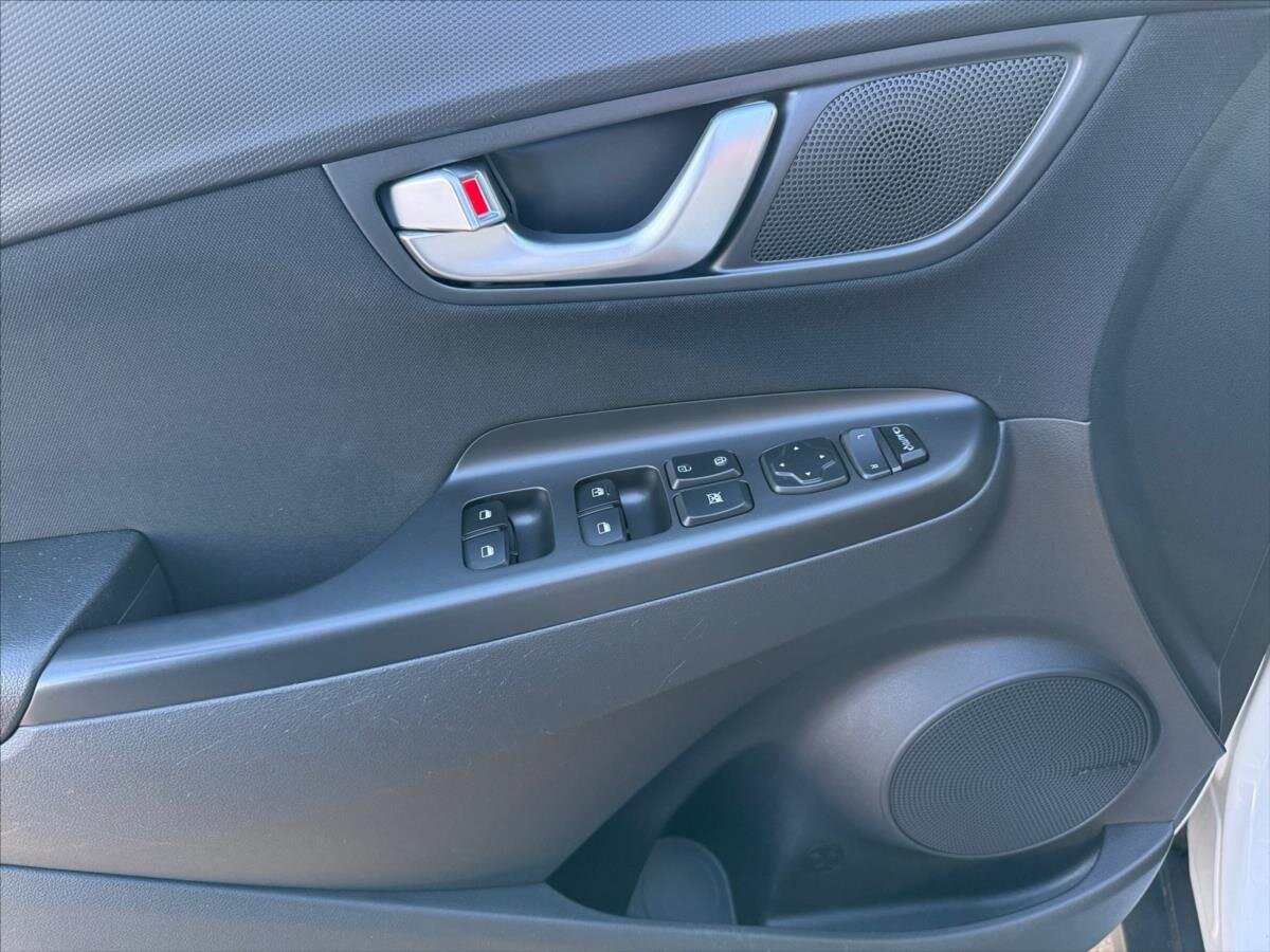 Hyundai Kona SUV 1,6 l 146 kw