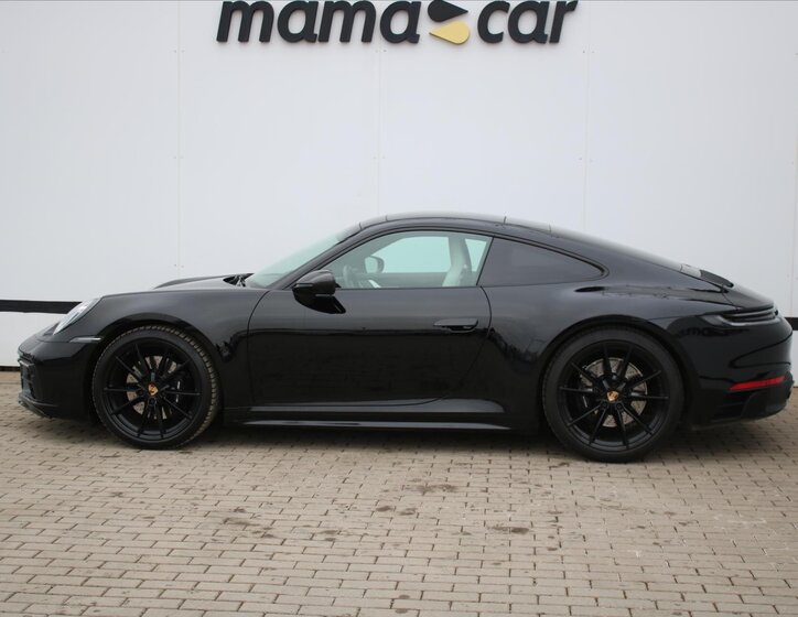 Porsche 911 Kupé 3,0 l 331 kw