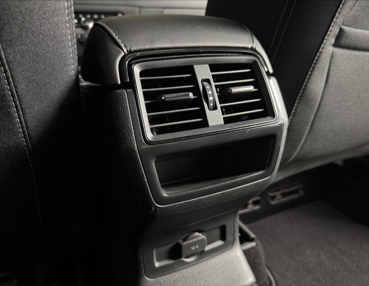 Škoda Karoq SUV / Terénní 2,0 l 85 kw