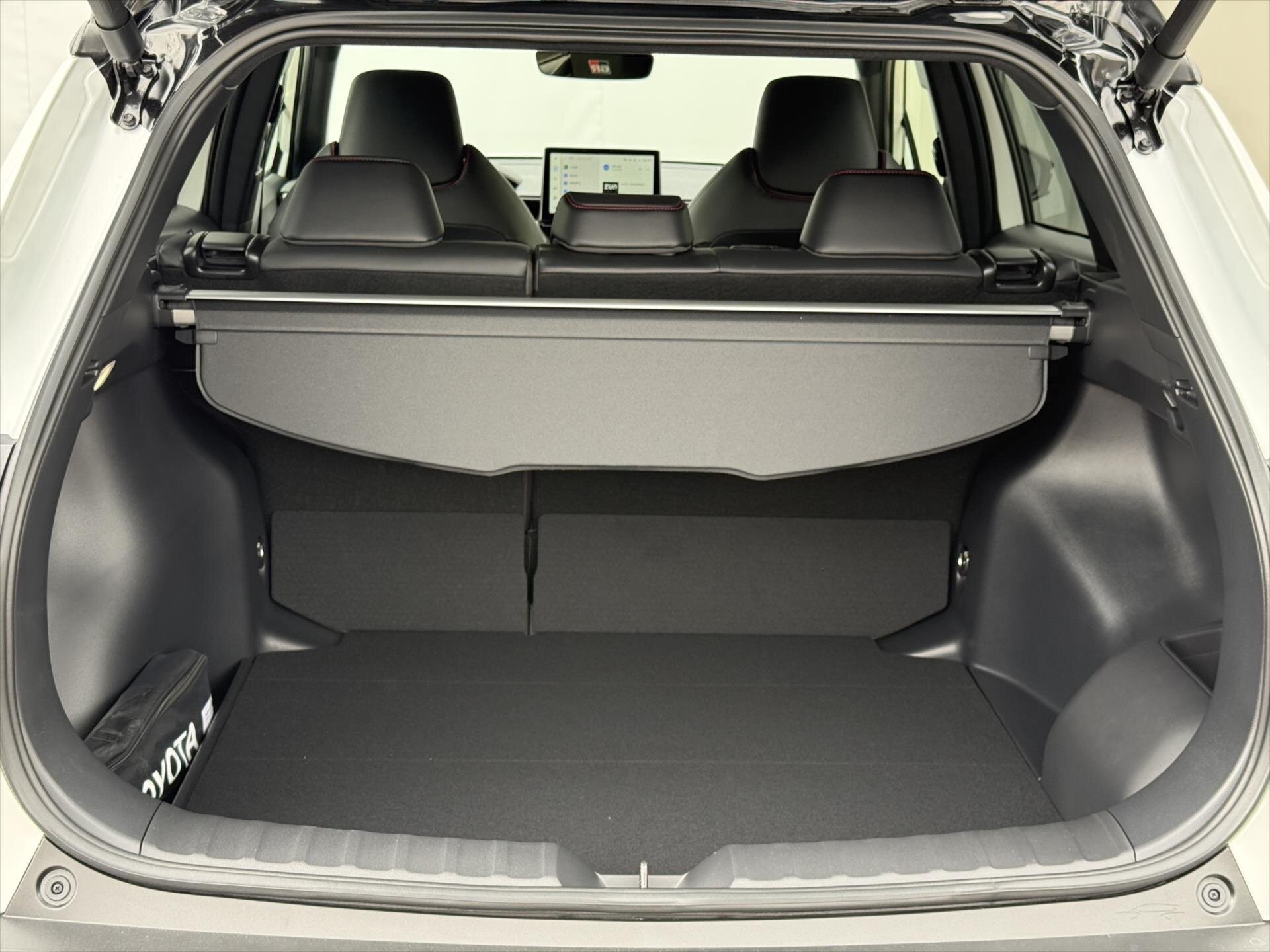 Toyota Corolla Cross SUV / Terénní 2,0 l 98 kw