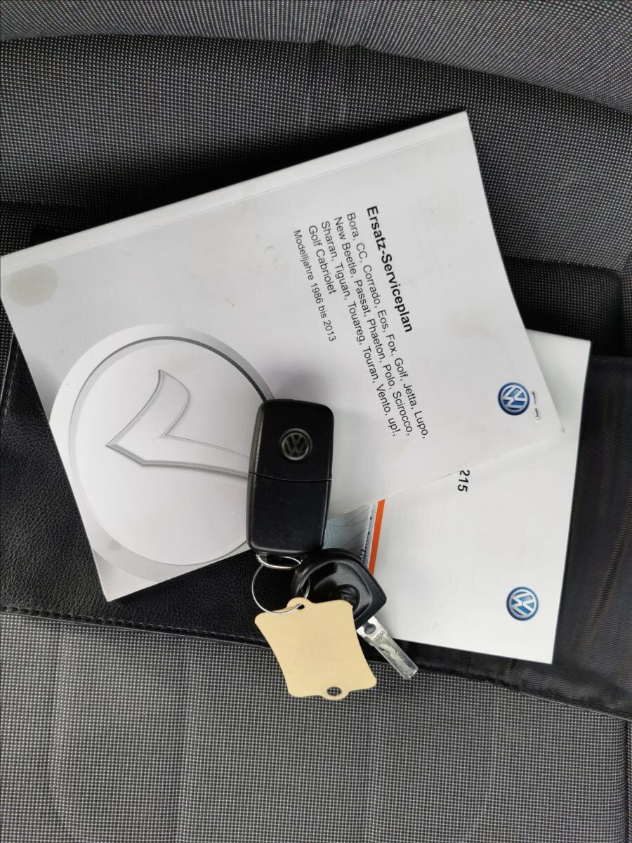 Volkswagen up! Hatchback 999,0 44 kw