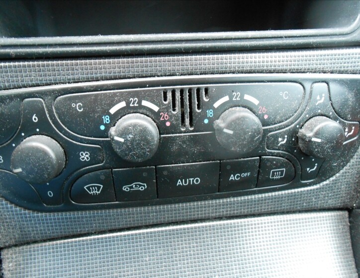 Mercedes-Benz Třídy C 25