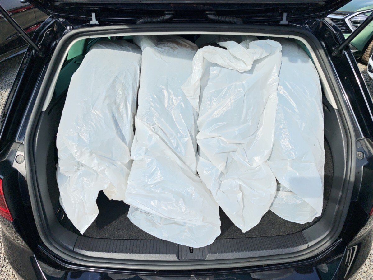 Volkswagen Passat Kombi 2,0 l 140 kw