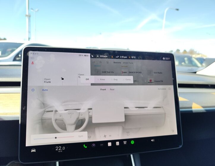 Tesla Model 3 Sedan / Limuzína 0,0 155 kw