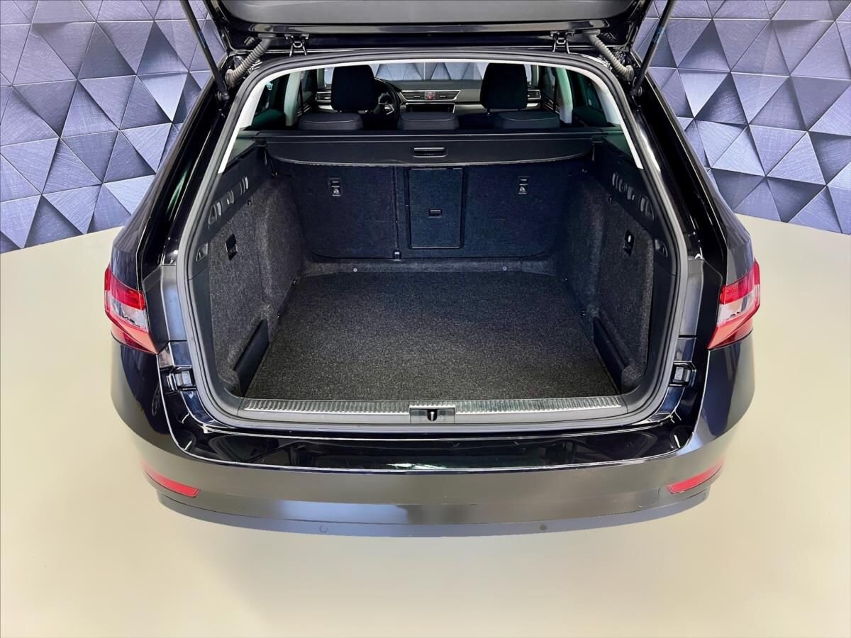 Škoda Superb Kombi 2,0 l 110 kw