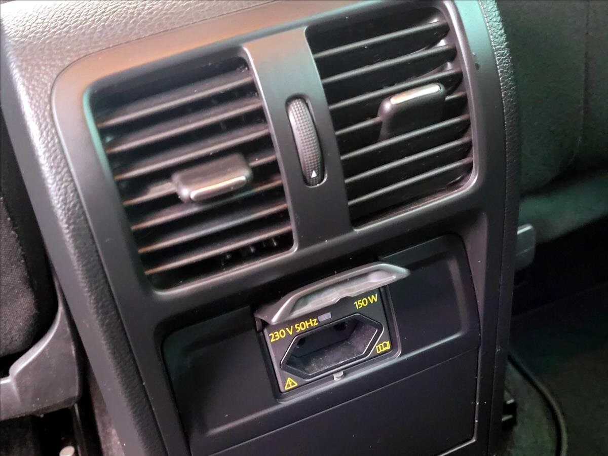 Volkswagen Passat Kombi 1,4 l 90 kw