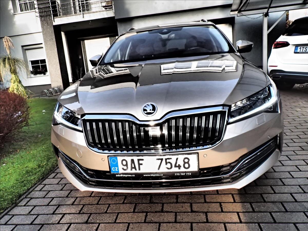 Škoda Superb Kombi 2,0 l 147 kw