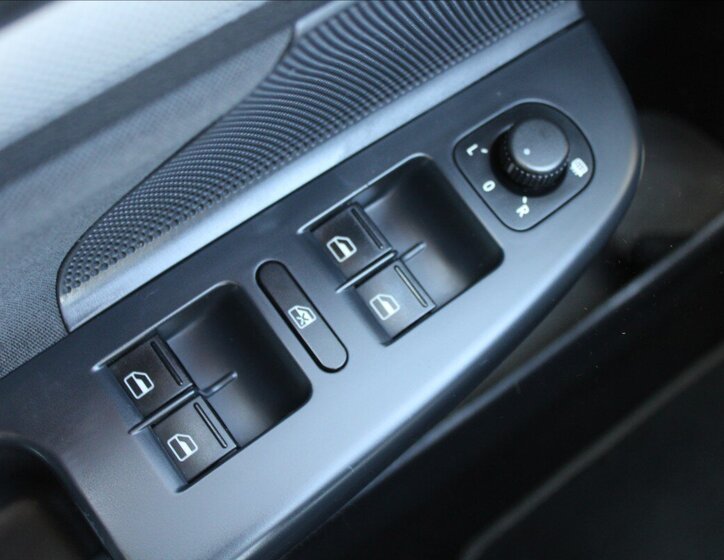 Volkswagen Golf Kombi 2,0 l 103 kw