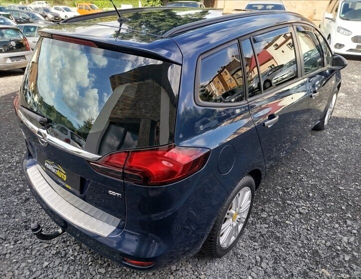 Opel Zafira 6