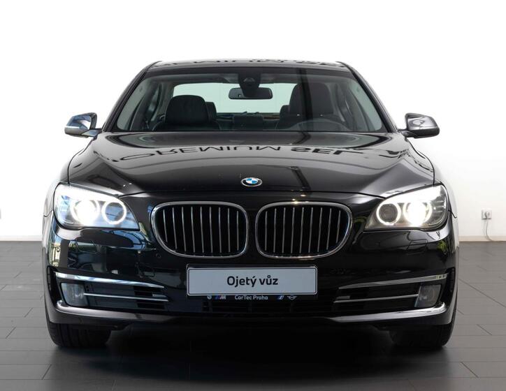 BMW Řada 7 1