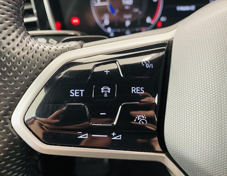 Volkswagen Touareg Kombi 3,0 l 210 kw