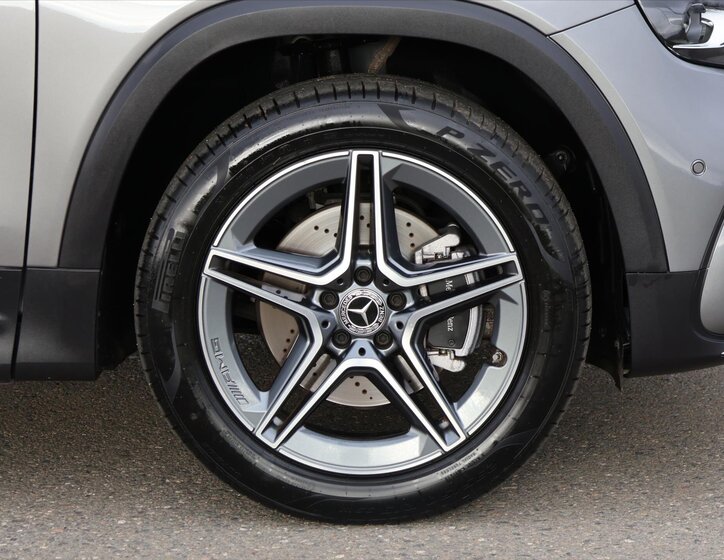 Mercedes-Benz GLB 41