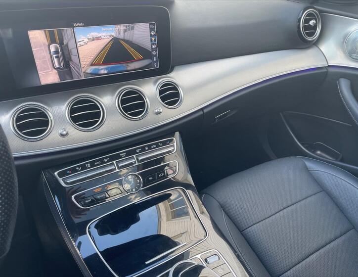 Mercedes-Benz Třídy E 14