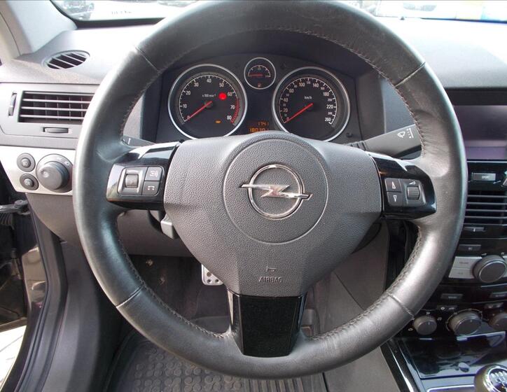 Opel Astra 21