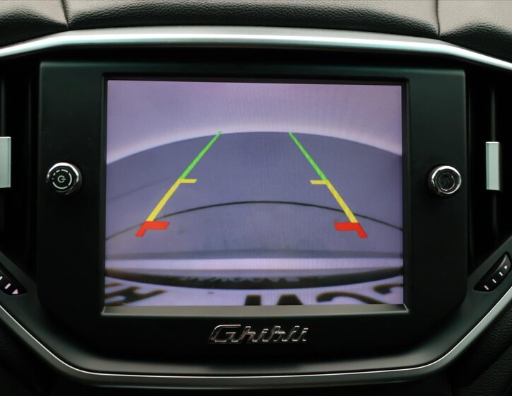 Maserati Ghibli Sedan 3,0 l 302 kw