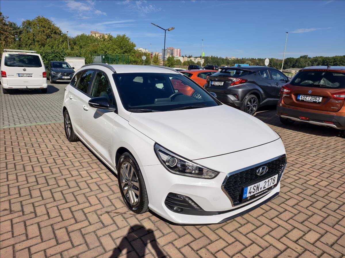 Hyundai i30 Kombi 1,4 l 103 kw