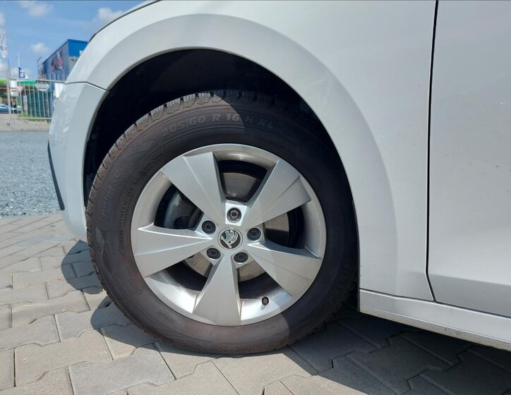 Škoda Octavia Sedan / Limuzína 2,0 l 85 kw