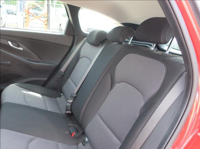 Hyundai i30 Kombi 998,0 88 kw