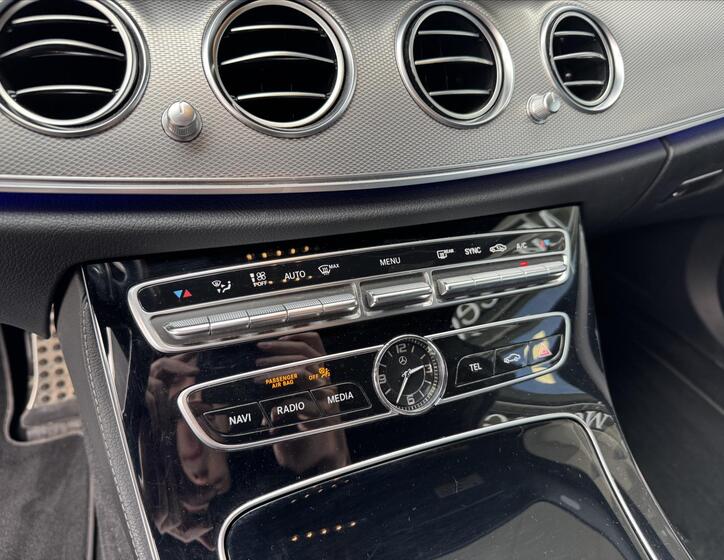 Mercedes-Benz Třídy E 18