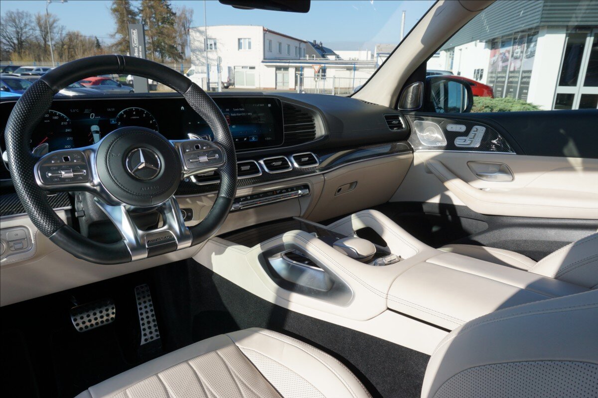 Mercedes-Benz GLS SUV / Terénní 4,0 l 450 kw