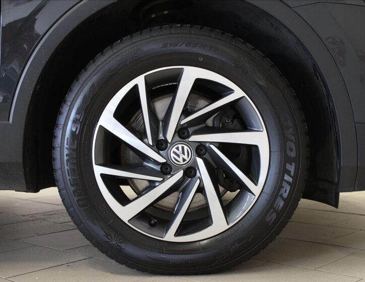 Volkswagen Tiguan SUV / Terénní 2,0 l 137 kw