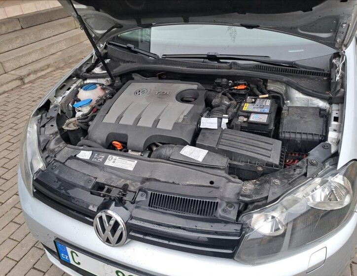 Volkswagen Golf Hatchback 1,6 l 66 kw