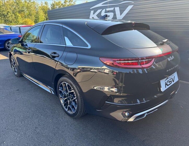 KIA ProCeed Kombi 1,5 l 117 kw