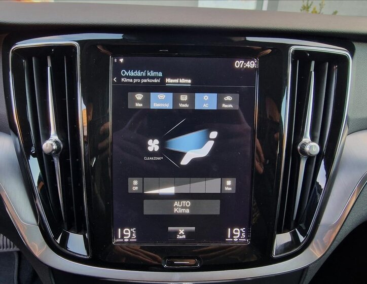 Volvo V60 Kombi 2,0 l 145 kw