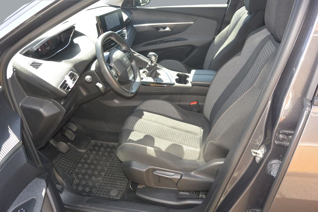 Peugeot 3008 SUV / Terénní 1,2 l 96 kw